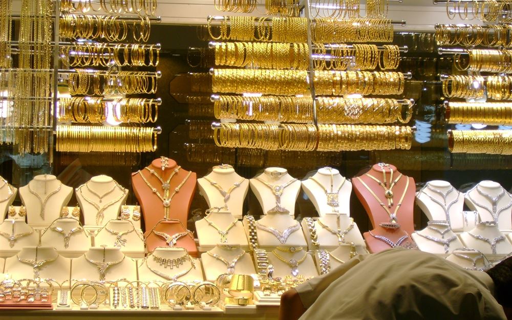 مصطفى بدر الدين: بائع الذهب