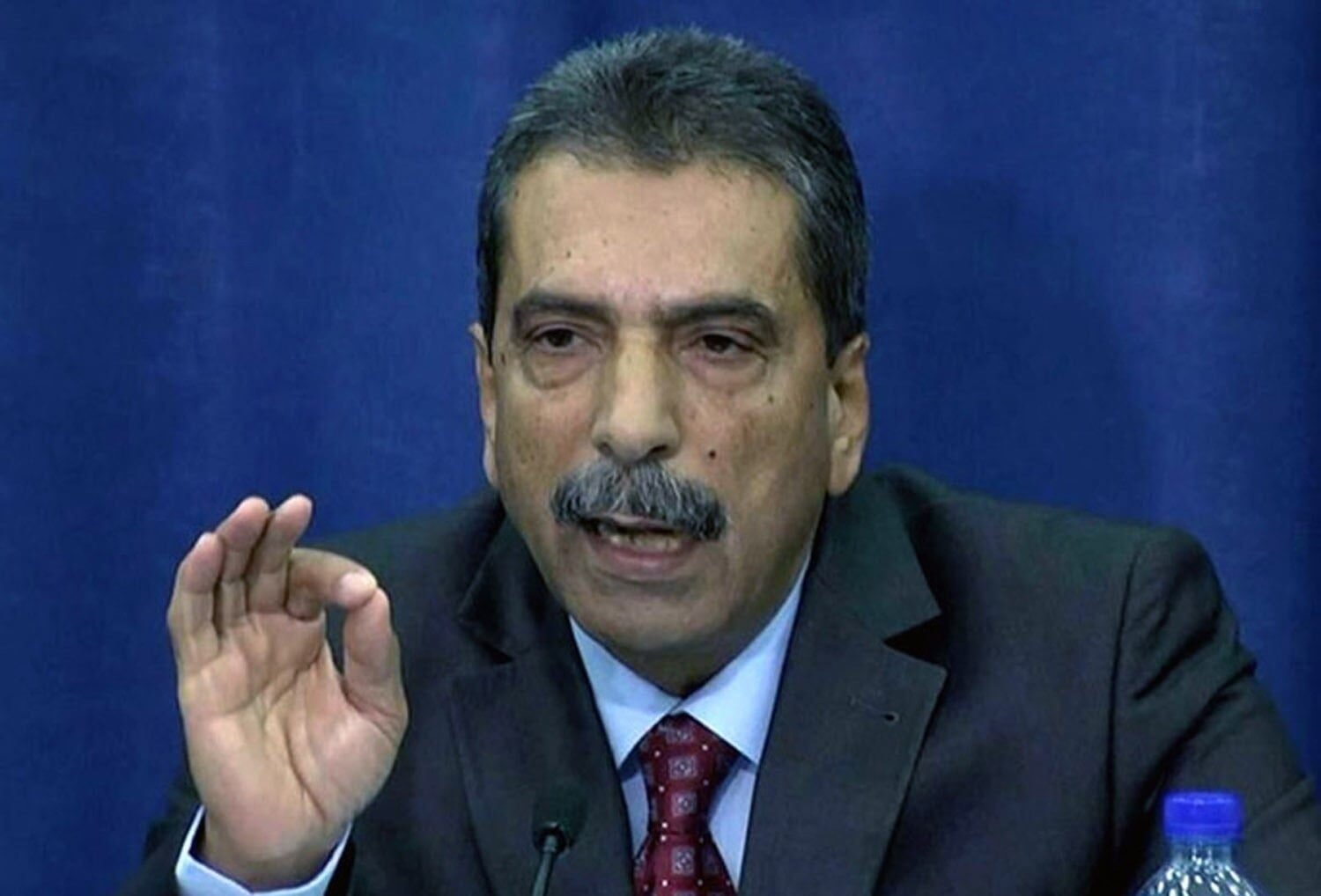 عبّاس للدّاخل والخارج: لا تراجع عن الإصلاحات