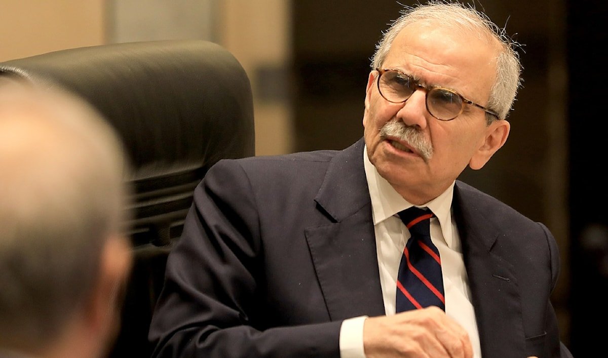 انقلاب على نوّاف سلام؟