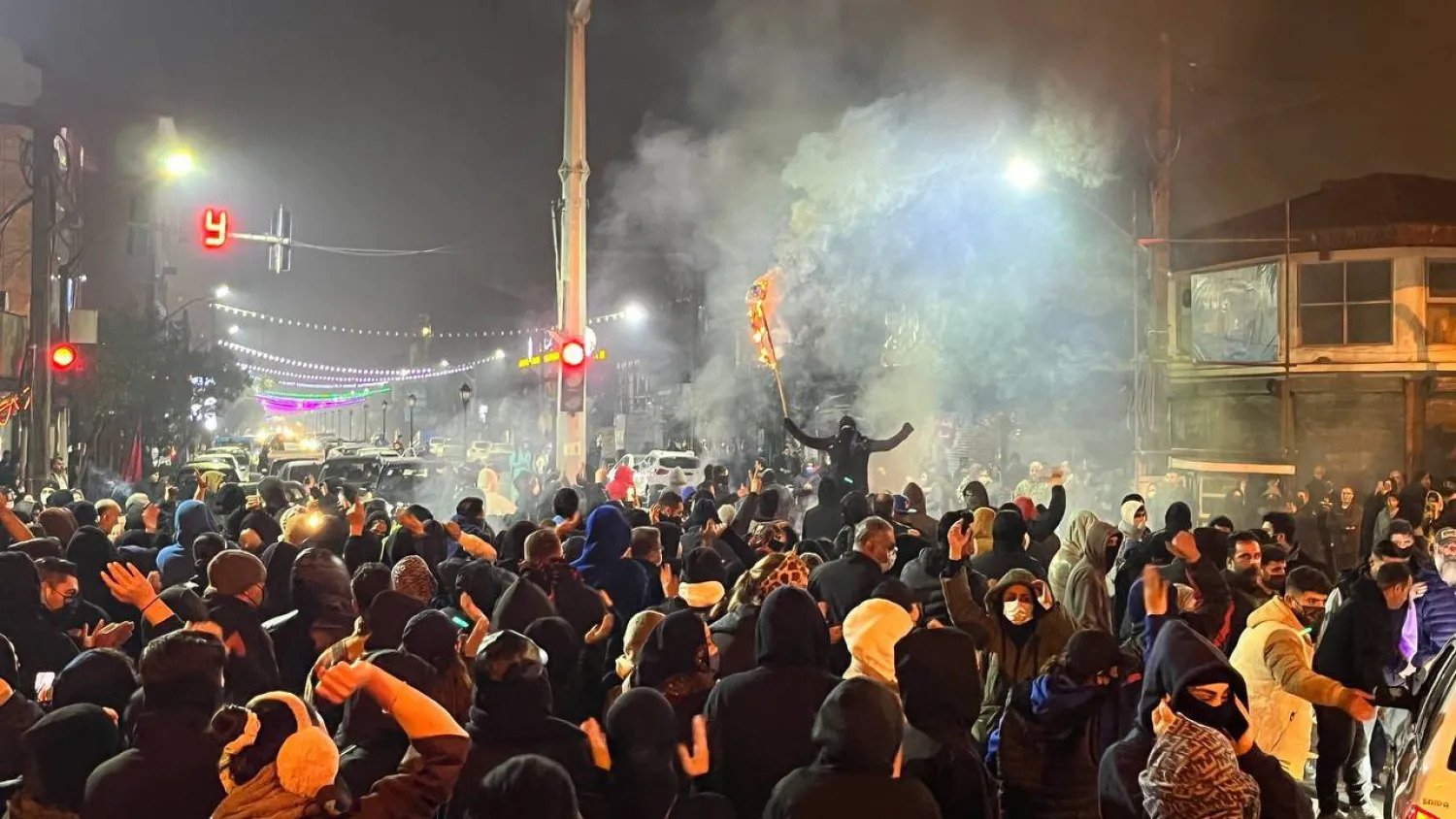 إيران تترنّح: وصفة البقاء لم تعد كافية