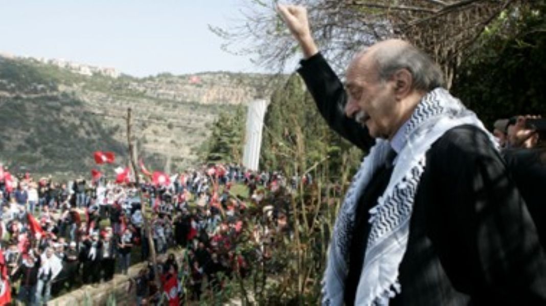 وليد جنبلاط يخوض المعركة القاتلة