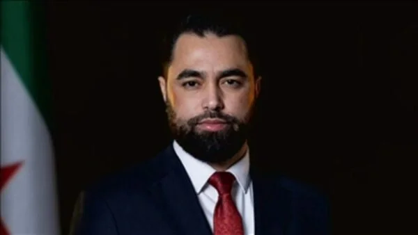 السفير الهزاع من القرداحة إلى مسجد الأمين