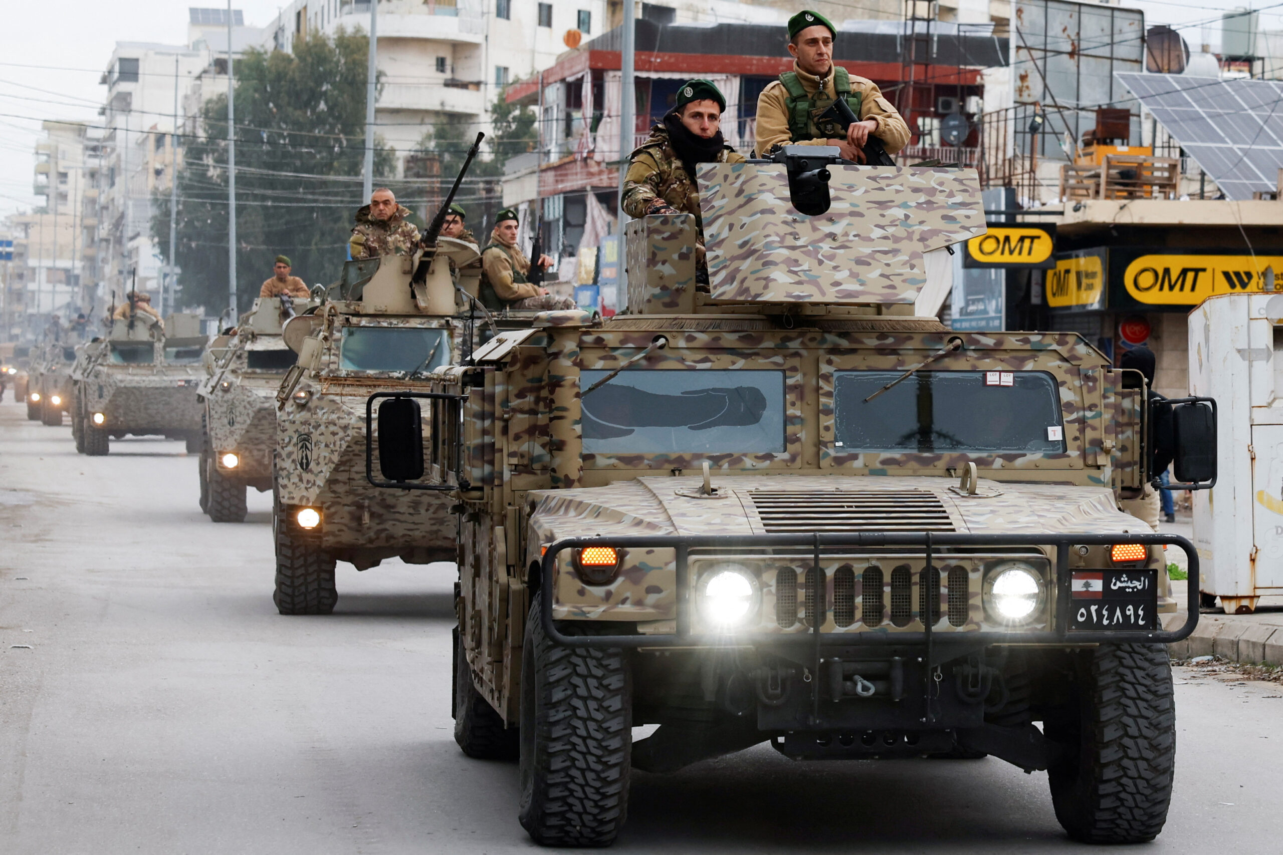 الجيش جنوباً: بين مطرقة إسرائيل وسندان 
