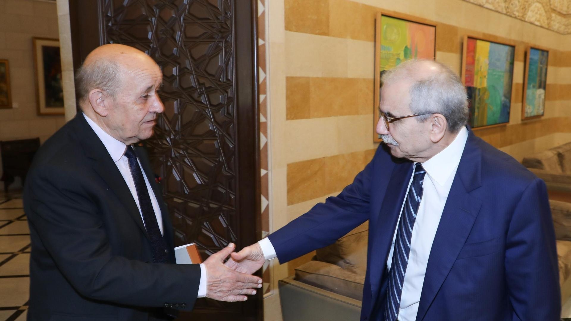 فرنسا: ندعم المفاوضات ولكن...